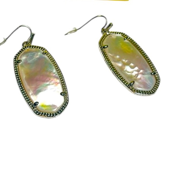 Kendra Scott Earrings Elle white silver MOP - Picture 2 of 6